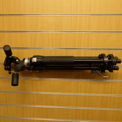 Used Monfrotto 190CLB tripod with 141RC 3 way head Used Monfrotto 190CLB tripod with 141RC 3 way head