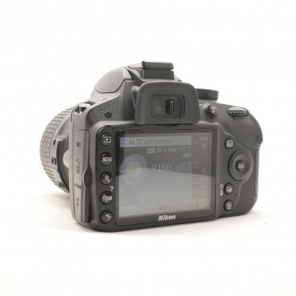 Used Nikon D3200 DSLR with 18-35mm lens Used Nikon D3200 DSLR with 18-35mm lens