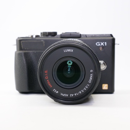 Used Panasonic Lumix GX1 Mirrorless camera with 14-42mm lens
