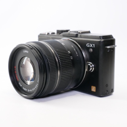 Used Panasonic Lumix GX1 Mirrorless camera with 14-42mm lens