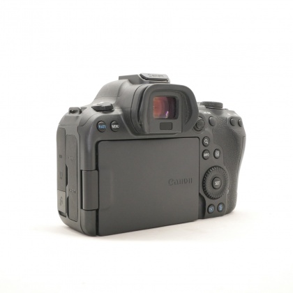 Used Canon EOS R6 Full frame Mark II Mirrorless camera body Used Canon EOS R6 Full frame Mark II Mirrorless camera body