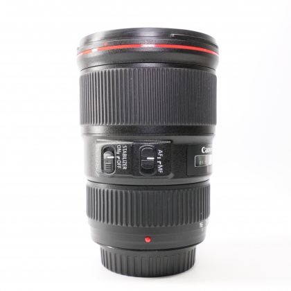 Used Canon EF 16-35mm f4 L IS USM lens Used Canon EF 16-35mm f4 L IS USM lens