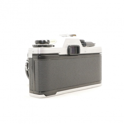 Used Olympus OM10 35mm SLR with 50mm lens