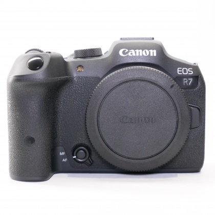 Used Canon R7 Mirrorless camera body Used Canon R7 Mirrorless camera body