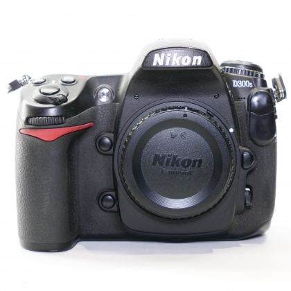 Used Nikon D300S DSLR camera body