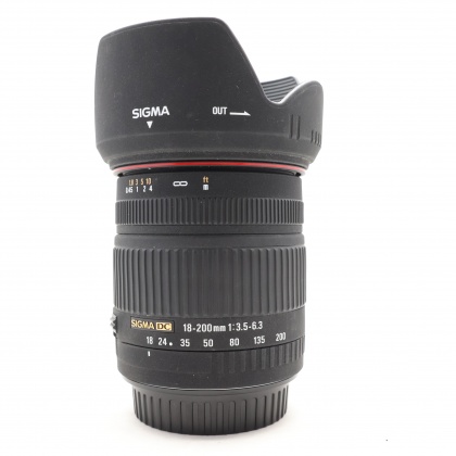Used Sigma 18-200mm f3.5-6.3 DC lens for Canon EOS