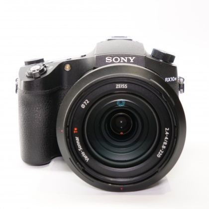 Used Sony Cybershot RX10 Mk IV bridge camera Used Sony Cybershot RX10 Mk IV bridge camera