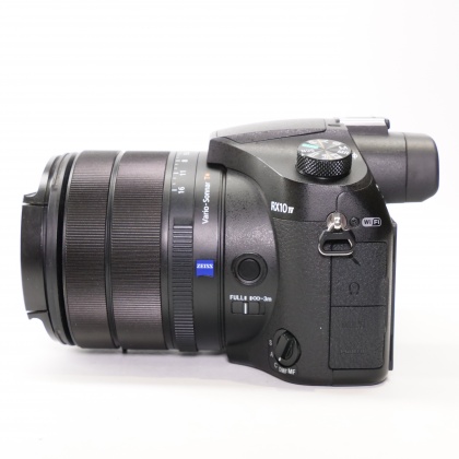 Used Sony Cybershot RX10 Mk IV bridge camera Used Sony Cybershot RX10 Mk IV bridge camera