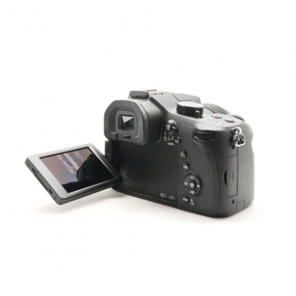Used Panasonic Lumix FZ1000 bridge camera Used Panasonic Lumix FZ1000 bridge camera
