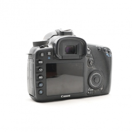 Used Canon EOS 7D DSLR body Used Canon EOS 7D DSLR body
