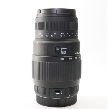 Used Sigma 70-300mm f4-5.6 DG lens for Canon EOS