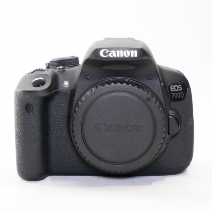 Used Canon EOS 700D DSLR body