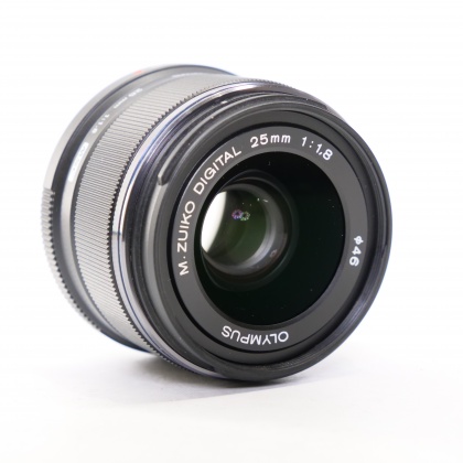 Used Olympus M.Zuiko 25mm f1.8 lens