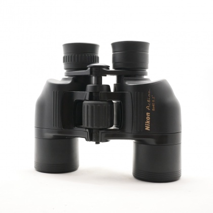 Used Nikon Action 8x40 binoculars Used Nikon Action 8x40 binoculars