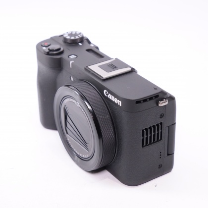 Used Canon Powershot V1 digital compact camera Used Canon Powershot V1 digital compact camera