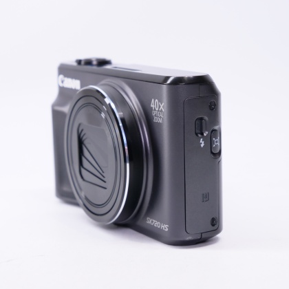 Used Canon Powershot SX720 HS digital compact camera Used Canon Powershot SX720 HS digital compact camera