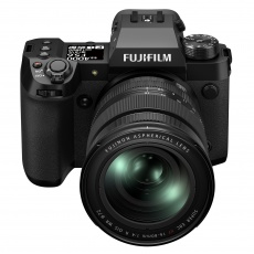 Fujifilm X-H2 Mirrorless camera with XF 16-80mm lens, Black Fujifilm X-H2 Mirrorless camera with XF 16-80mm lens, Black