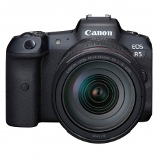 Canon EOS R5 Mirrorless Camera with RF 24-105mm F4 L lens Canon EOS R5 Mirrorless Camera with RF 24-105mm F4 L lens