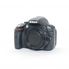 nikon d5600 body only used