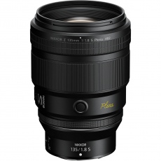 Nikon NIKKOR Z 135mm f1.8 S Plena lens