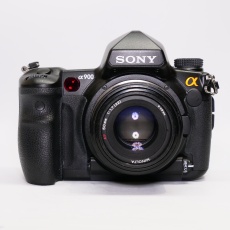 Used Sony Alpha 900 Full frame DSLR with 50mm lens