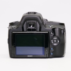 Used Sony Alpha 390 DSLR with 18-70mm lens