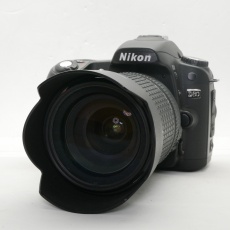 Used Nikon D80 DSLR with 18-135mm lens