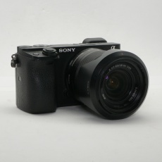 Used Sony Alpha 6300 with 18-55mm lens