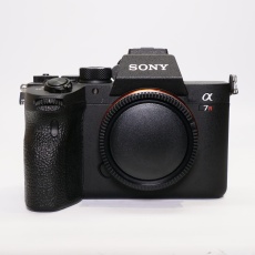 Used Sony Alpha 7R IV Full frame Mirrorless camera body