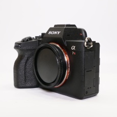 Used Sony Alpha 7R IV Full frame Mirrorless camera body