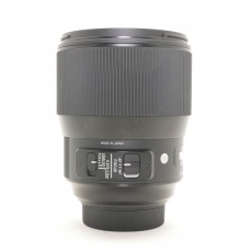 Used Sigma 135mm f1.8 DG HSM Art lens for Nikon