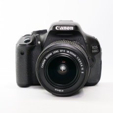 Used Canon EOS 600D DSLR body with 18-55mm lens Used Canon EOS 600D DSLR body with 18-55mm lens