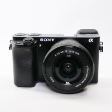 Used Sony Alpha 6000 Mirrorless camera with 16-50mm lens Used Sony Alpha 6000 Mirrorless camera with 16-50mm lens