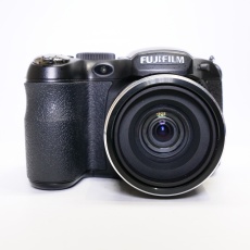 Used Fujifilm S1700 bridge camera