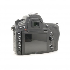 Used Nikon D750 Full-frame DSLR body Used Nikon D750 Full-frame DSLR body