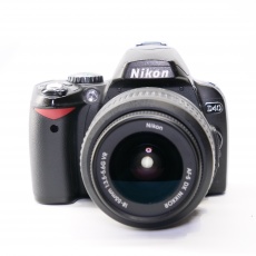 Used Nikon D40 DSLR with 18-55mm lens Used Nikon D40 DSLR with 18-55mm lens