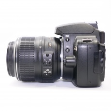 Used Nikon D40 DSLR with 18-55mm lens Used Nikon D40 DSLR with 18-55mm lens