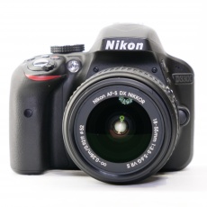 Used Nikon D3300 DSLR with 18-55mm lens Used Nikon D3300 DSLR with 18-55mm lens