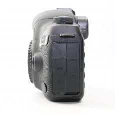 Used Canon EOS 5D IV Full frame DSLR body Used Canon EOS 5D IV Full frame DSLR body