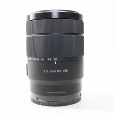 Used Sony E 18-135mm f3.5-5.6 OSS lens Used Sony E 18-135mm f3.5-5.6 OSS lens