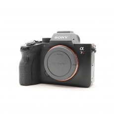 Used Sony Alpha 7R IV Full-frame Mirrorless camera body Used Sony Alpha 7R IV Full-frame Mirrorless camera body