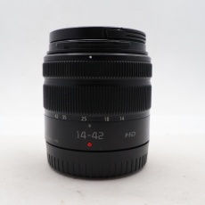 Used Panasonic LUMIX G Vario 14-42mm f3.5-5.6 ASPH MEGA OIS lens Used Panasonic LUMIX G Vario 14-42mm f3.5-5.6 ASPH MEGA OIS lens