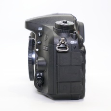 Used Nikon D7200 DSLR body