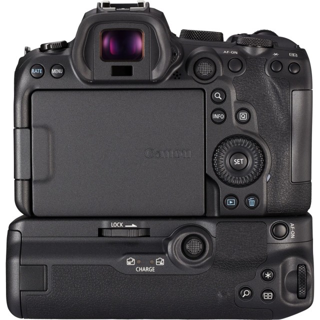 canon r5 with grip