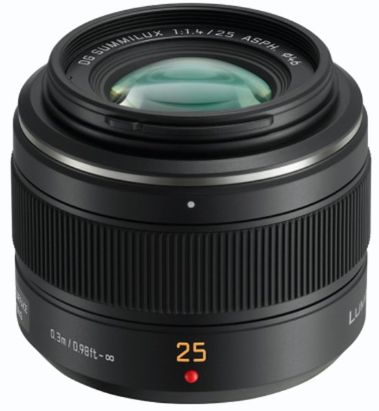 Panasonic 25mm f1.4 Leica DG Summilux lens