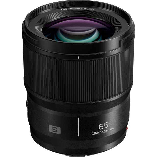 Panasonic Lumix S Pro 85mm f1.8 L Mount lens