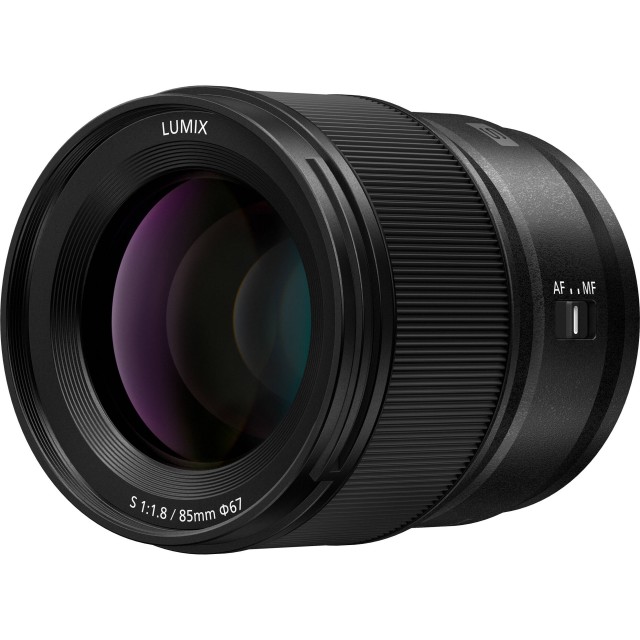 Panasonic S Pro 85mm F1.8 | £499.00 - Castle Cameras