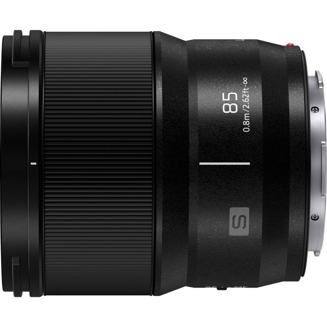 Panasonic S Pro 85mm F1.8 | £499.00 - Castle Cameras
