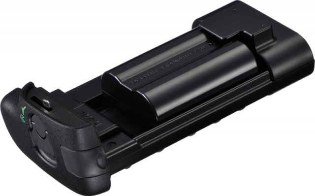 Nikon MS-D12EN lith-ion battery holder