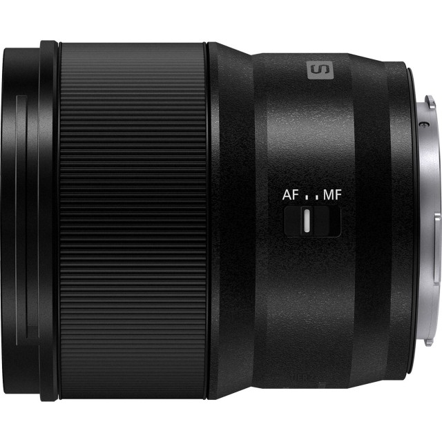 Panasonic Lumix S 35mm f1.8 L-Mount lens - Castle Cameras